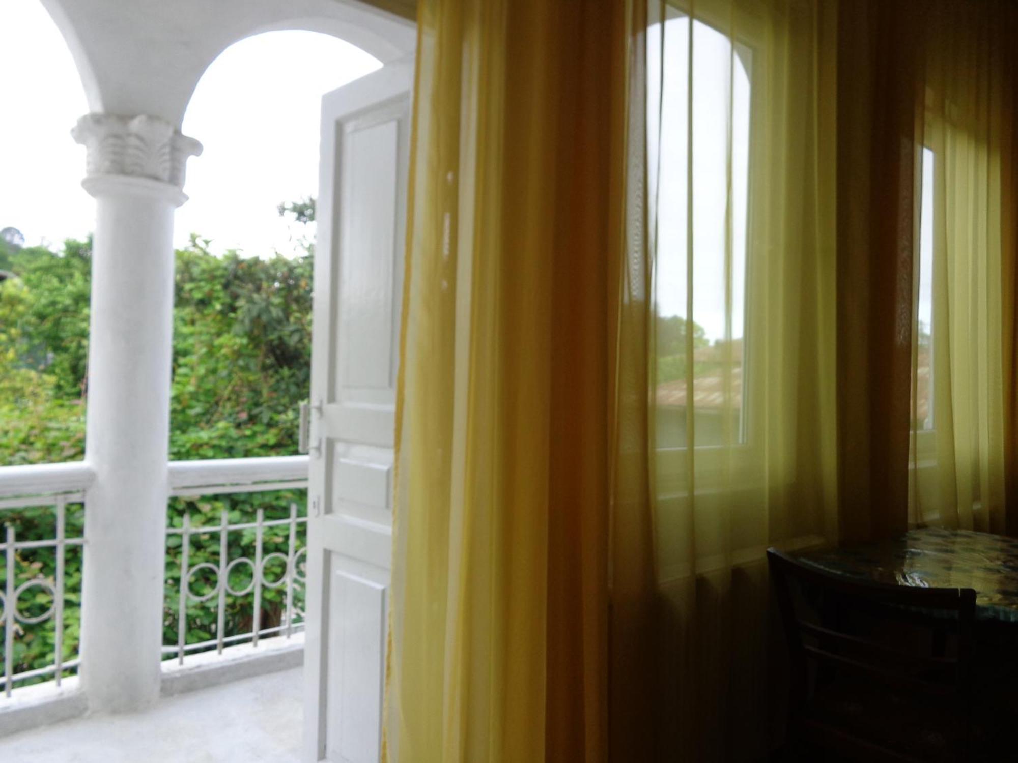 White Guest House Batum Oda fotoğraf