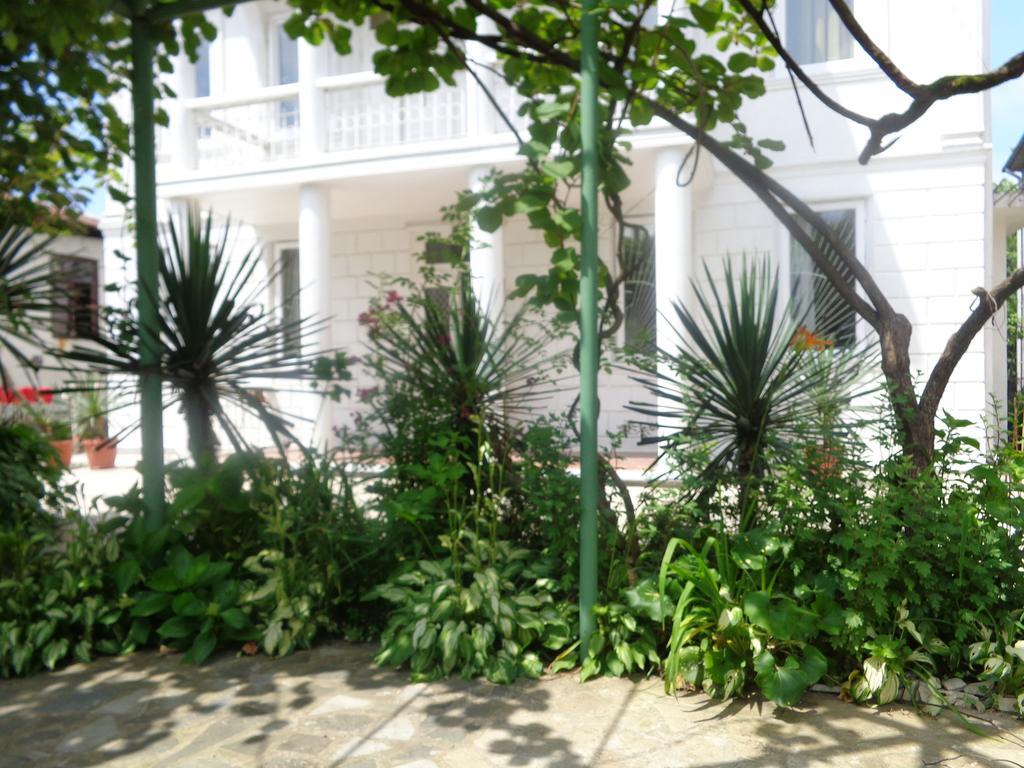 White Guest House Batum Dış mekan fotoğraf